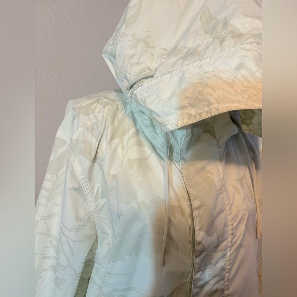 NIKE NSW White Long Leaf Printed Windbreaker Parka Jacket - Picture 8 of 16